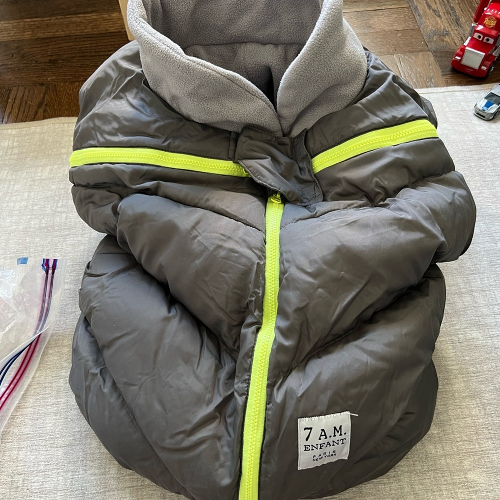 7 AM Enfant car seat blanket cocoon